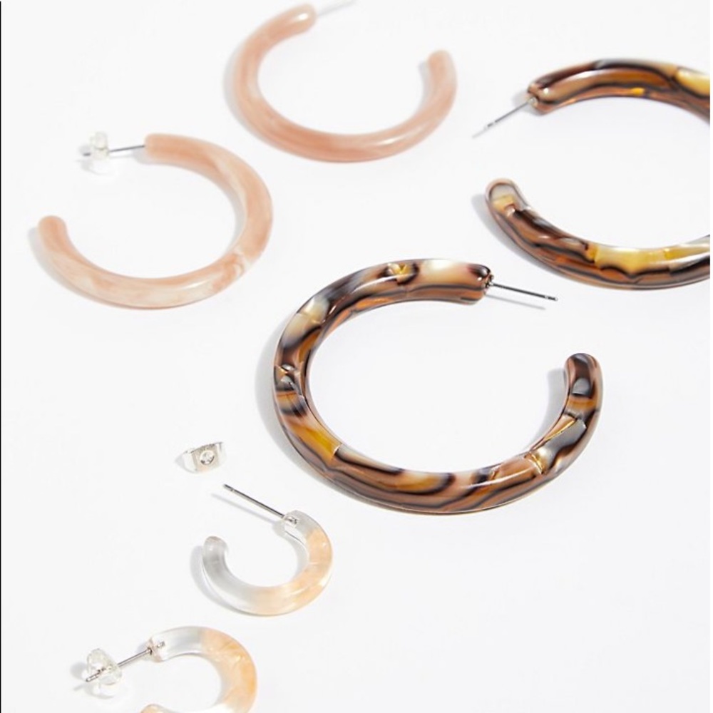 Free People Resin Hoop Earring Set